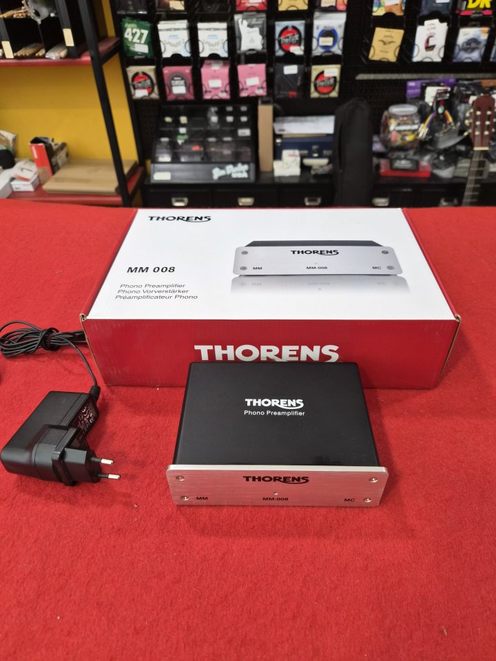 Thorens MM-008 previo de phono de segunda mano · Foto 1 de 3 · Girona · 219 €
