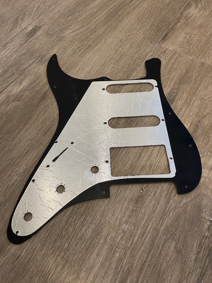 Hss negro por hsh o hsh blanco( para humbuckers sin tapa) de segunda mano · Foto 2 de 2 · Madrid