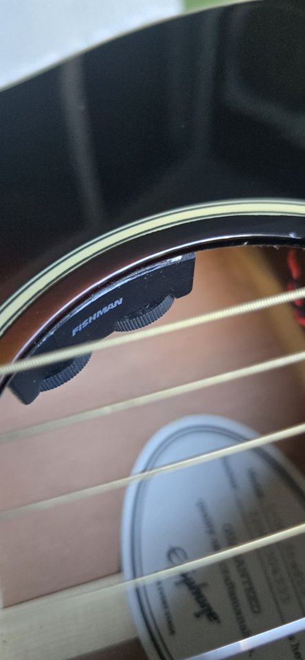 Guitarra Electroacústica Epiphone de segunda mano · Foto 5 de 10 · Madrid · 250 €