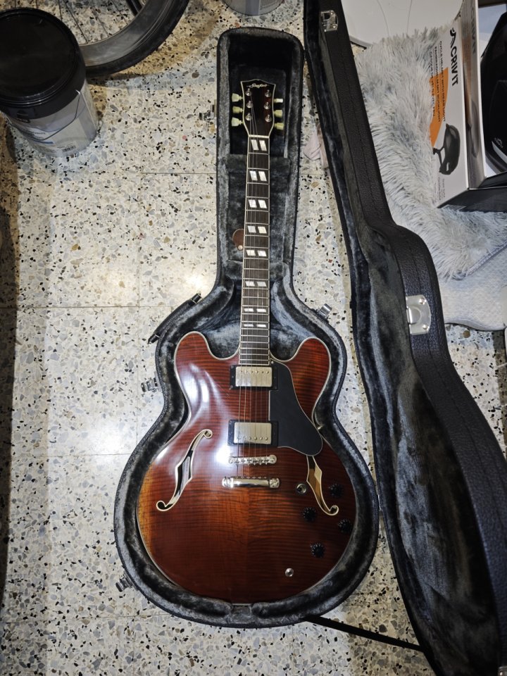Stanford Crossroad Thinline 35 Antique Violin de segunda mano · Foto 1 de 5 · Girona