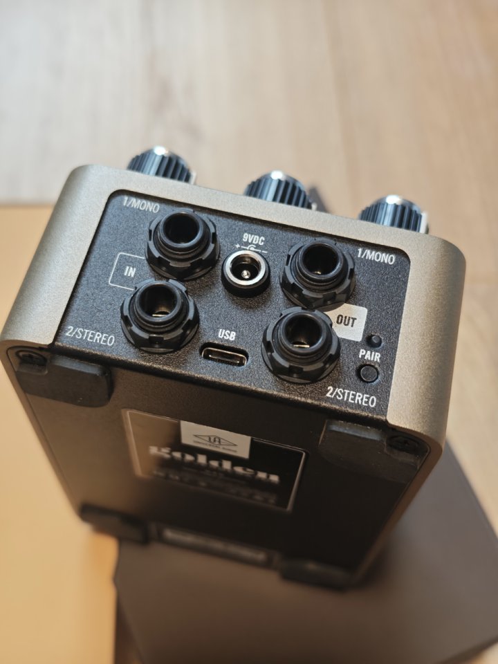 Universal Audio Golden Reverberator Reverb Pedal de segunda mano · Foto 4 de 4 · Barcelona · 250 €