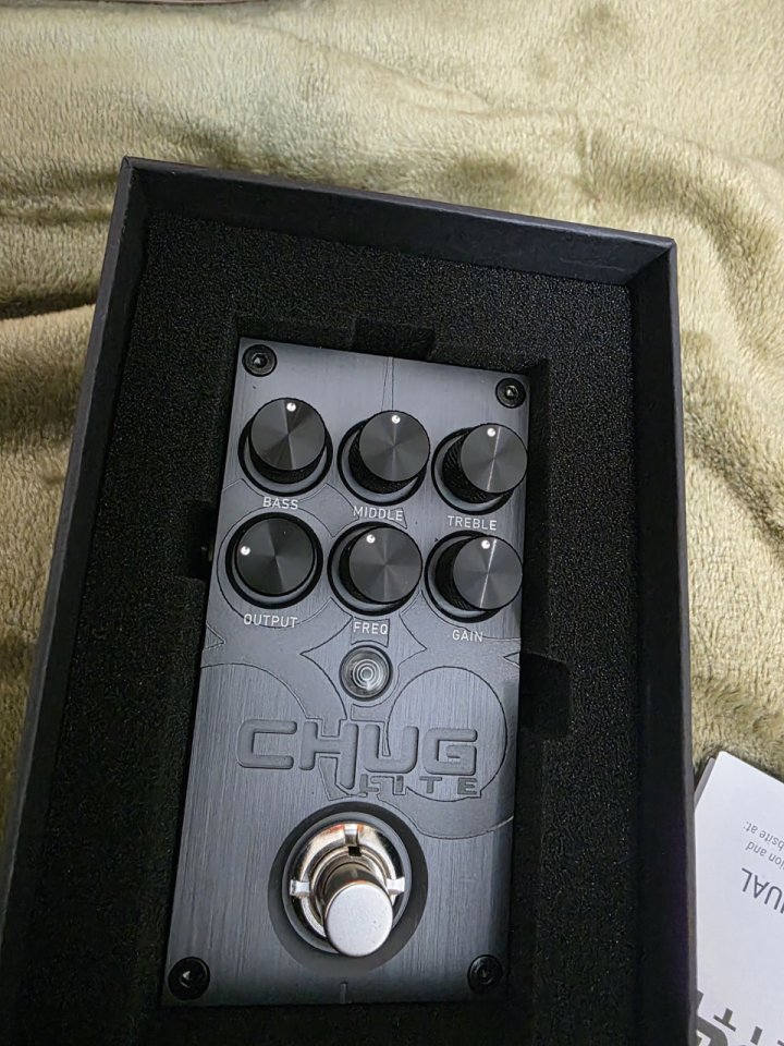 Pedal Guitarra Chug Lite Distorsión Solar