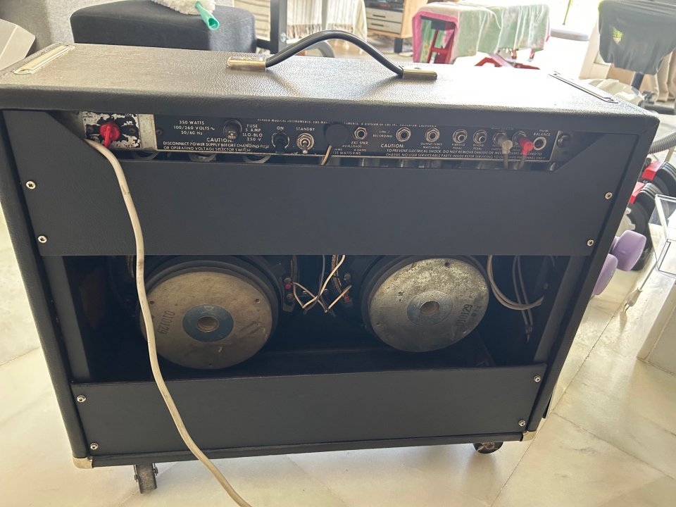 Fender Twin Reverb Silverface Vintage de segunda mano · Foto 2 de 4 · Málaga · 1150 €