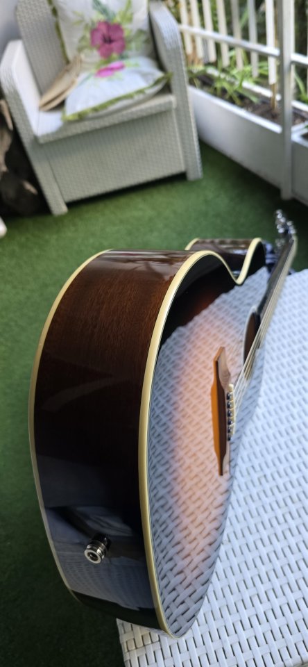 Guitarra Electroacústica Epiphone de segunda mano · Foto 8 de 10 · Madrid · 250 €