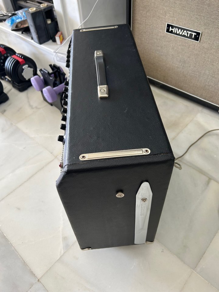 Fender Twin Reverb Silverface Vintage de segunda mano · Foto 3 de 4 · Málaga · 1150 €