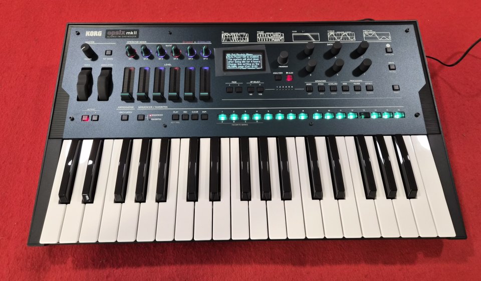 Korg Opsix MKII de segunda mano · Foto 3 de 4 · Girona · 389 €