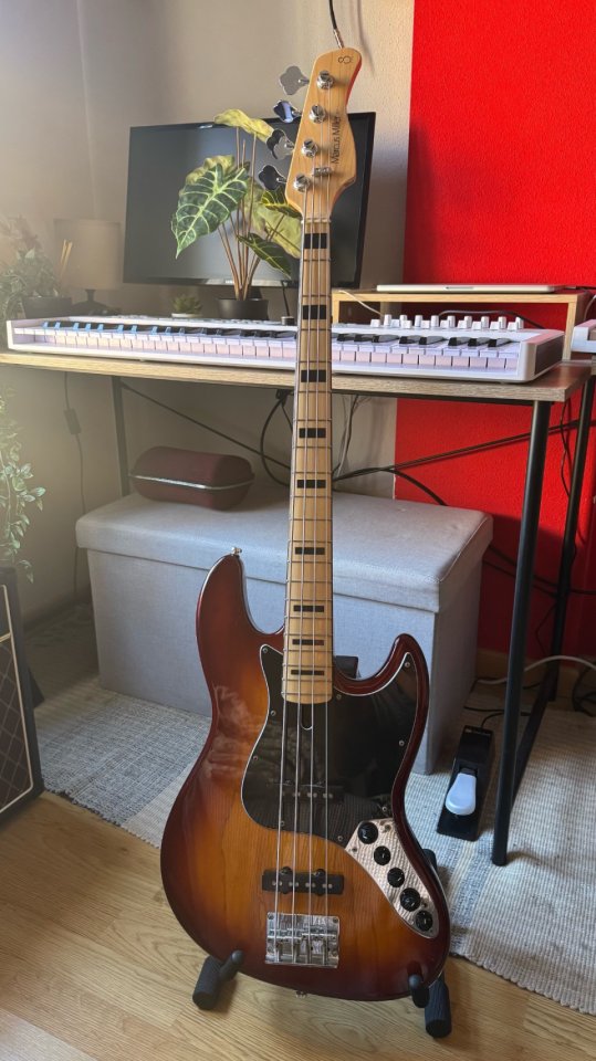 Sire Marcus Miller V7 Vintage Swamp Ash