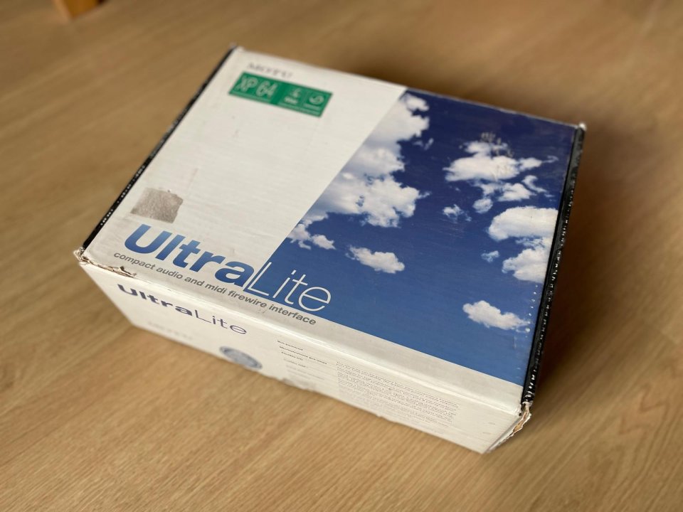 Tarjeta de sonido externa MOTU Ultralite y tarjeta PCI Firewire
