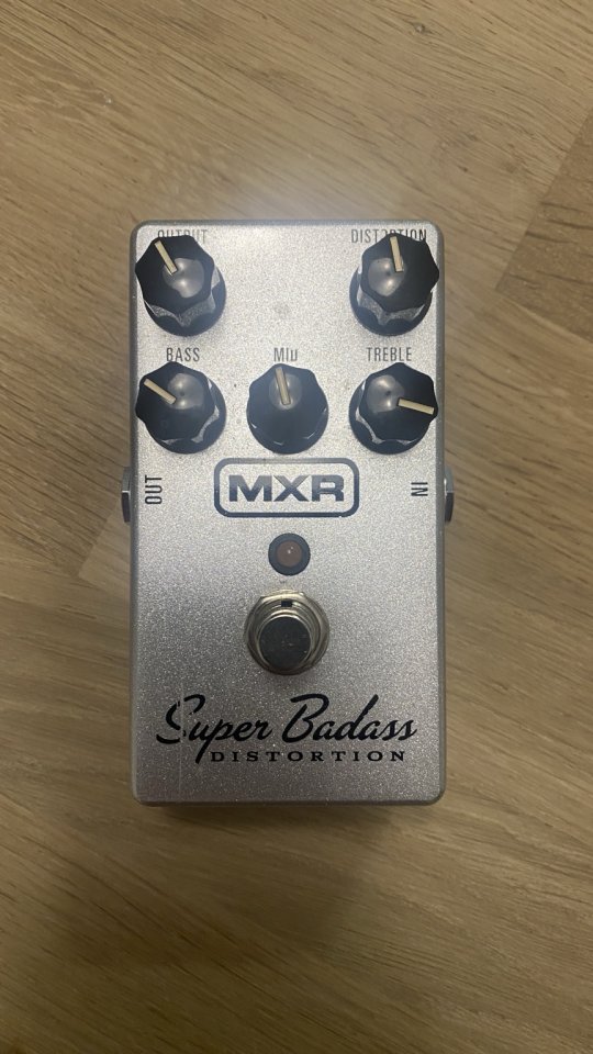 MXR Super Badass Distortion M75 de segunda mano · Foto 2 de 3 · Tarragona · 85 €