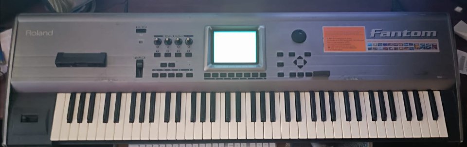 Roland Fantom 76 de segunda mano · Foto 1 de 2 · Cantabria · 350 €