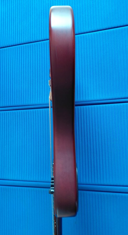 Guitarra brasileña Nylon activa