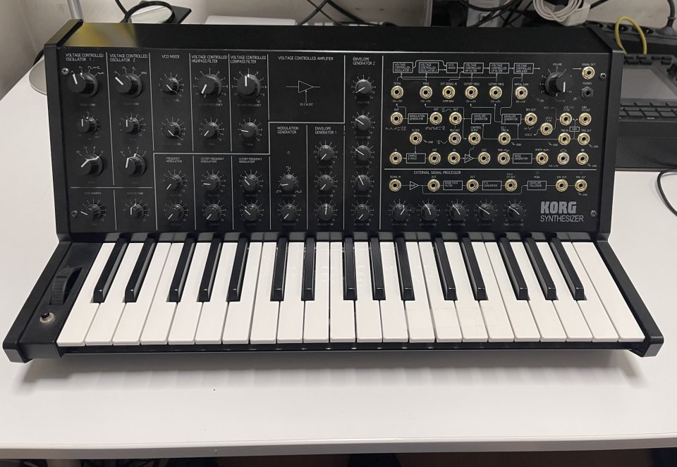 Korg MS-20 mini para reparar
