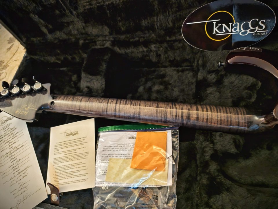 Knaggs Severn XF H2 Año 2025