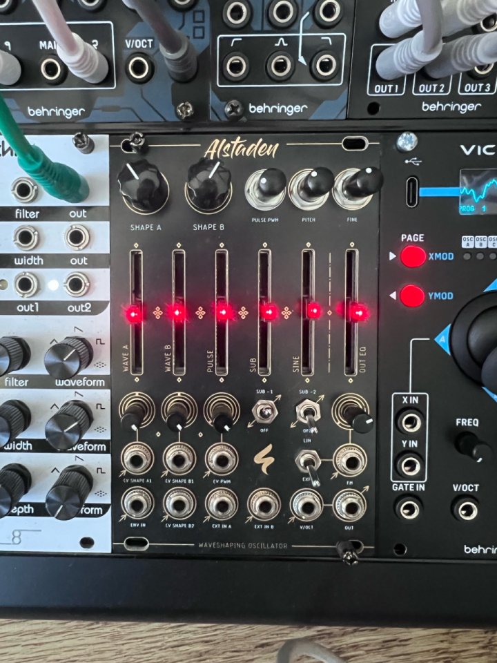 St alstaden waveshaping oscillator de segunda mano · A Coruña · 100 €