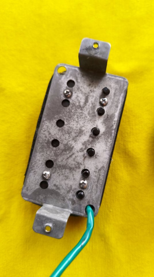 Ibanez Axis AH1 + AH2 Humbucker Set de segunda mano · Foto 5 de 6 · Barcelona · 30 €