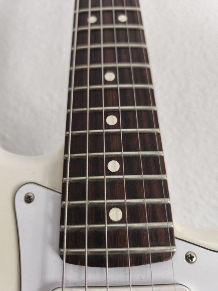 Fender Stratocaster Performer Artic White
