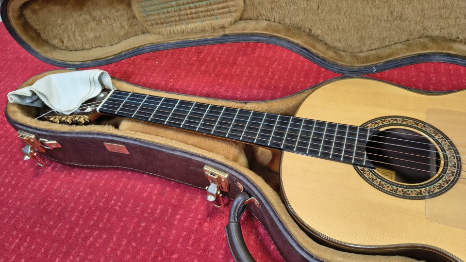 R. Sanchis Carpio 1ª Extra 2003 – Guitarra clásica artesanal española de segunda mano · Foto 3 de 8 · Bizkaia · 3300 €
