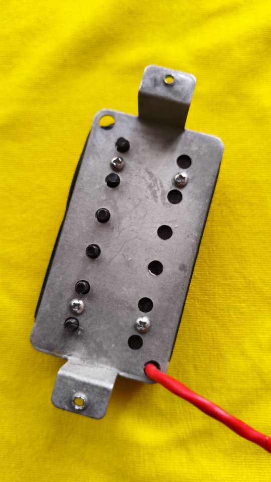 Ibanez Axis AH1 + AH2 Humbucker Set de segunda mano · Foto 6 de 6 · Barcelona · 30 €