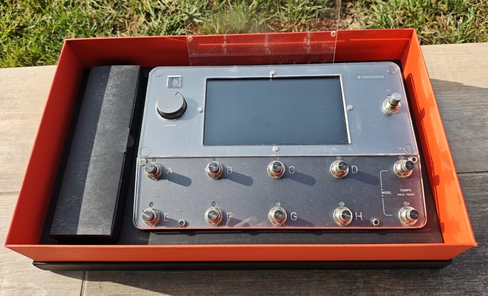 NEURAL QUAD CORTEX de segunda mano · Foto 3 de 4 · Burgos · 1150 €