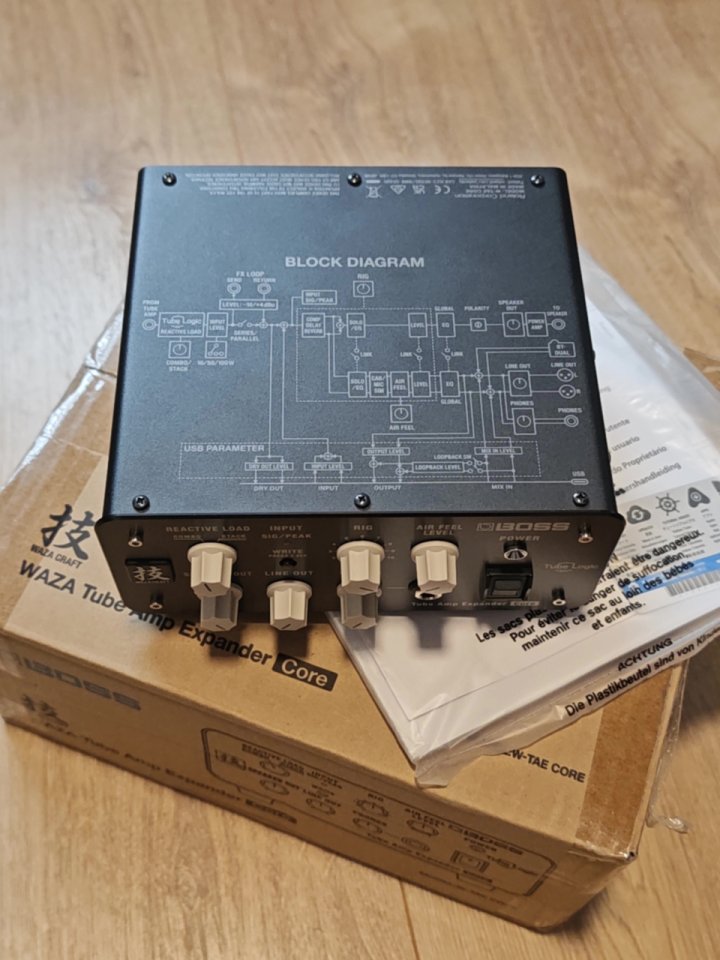 Boss WAZA Tube Amp Expander Core de segunda mano · Foto 2 de 6 · Barcelona · 500 €