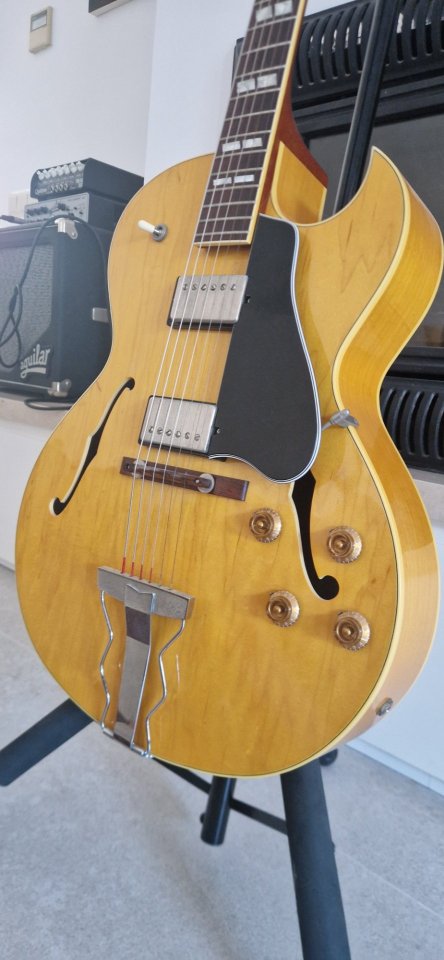 Archtop Tribute Custom ATC175D Natural de segunda mano · Foto 3 de 9 · Illes Balears · 1700 €