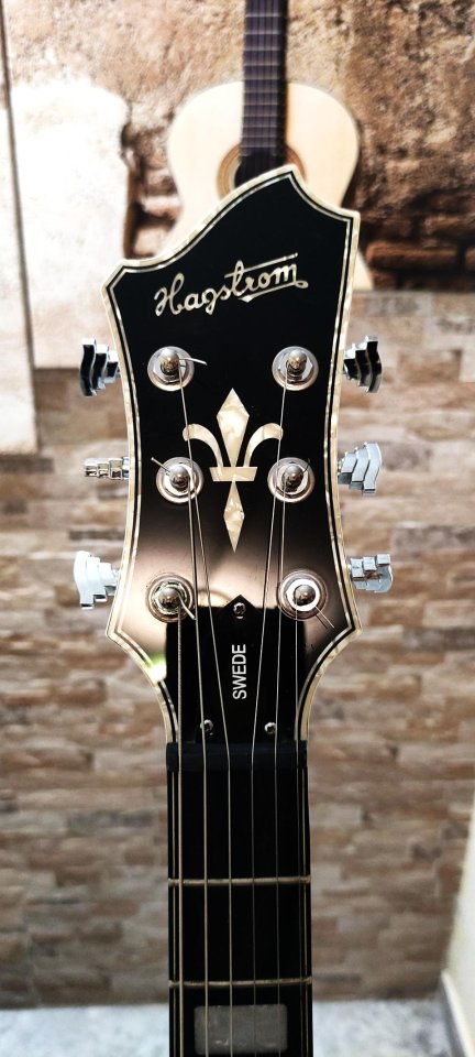 Guitarra Hagstrom Swede White gloss.