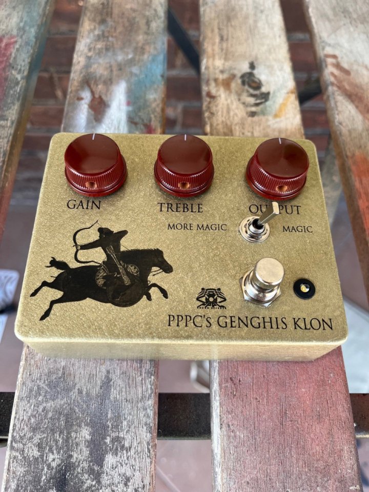 Genghis Klon (Klon Centaur con opción de clipping asimétrico)