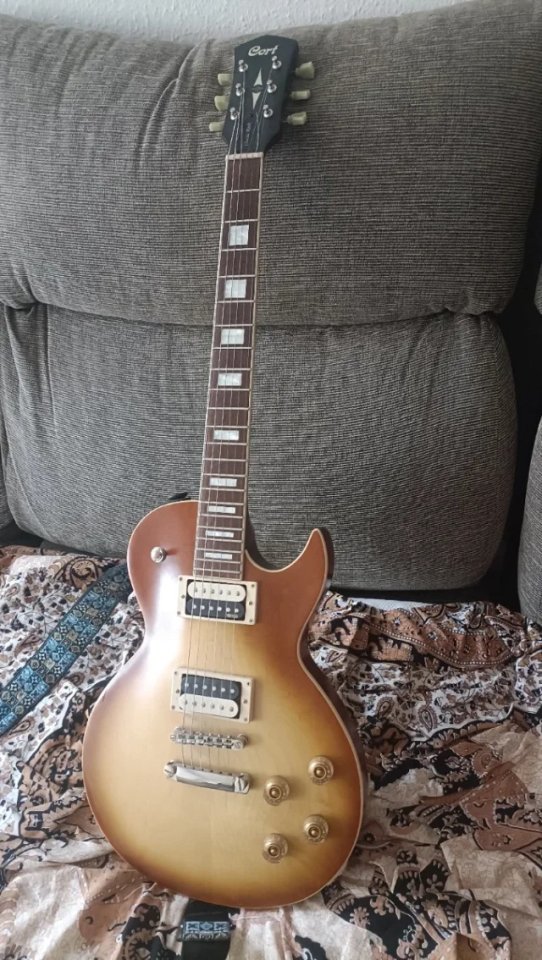 LP CORT CR300 de segunda mano · Foto 2 de 4 · Madrid · 350 €