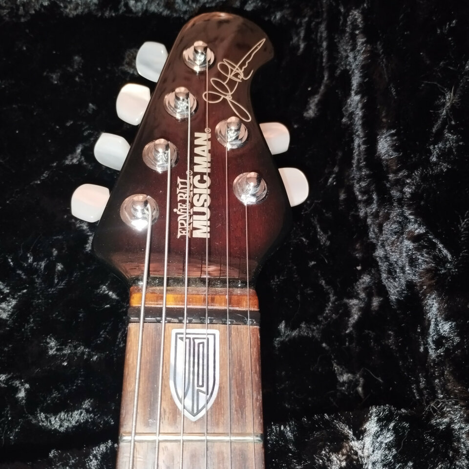 Vendo o cambio Ernie Ball Musicman JP6 BFR