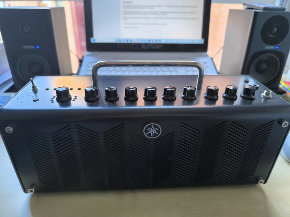 Yamaha THR10C Black 18 Watt.