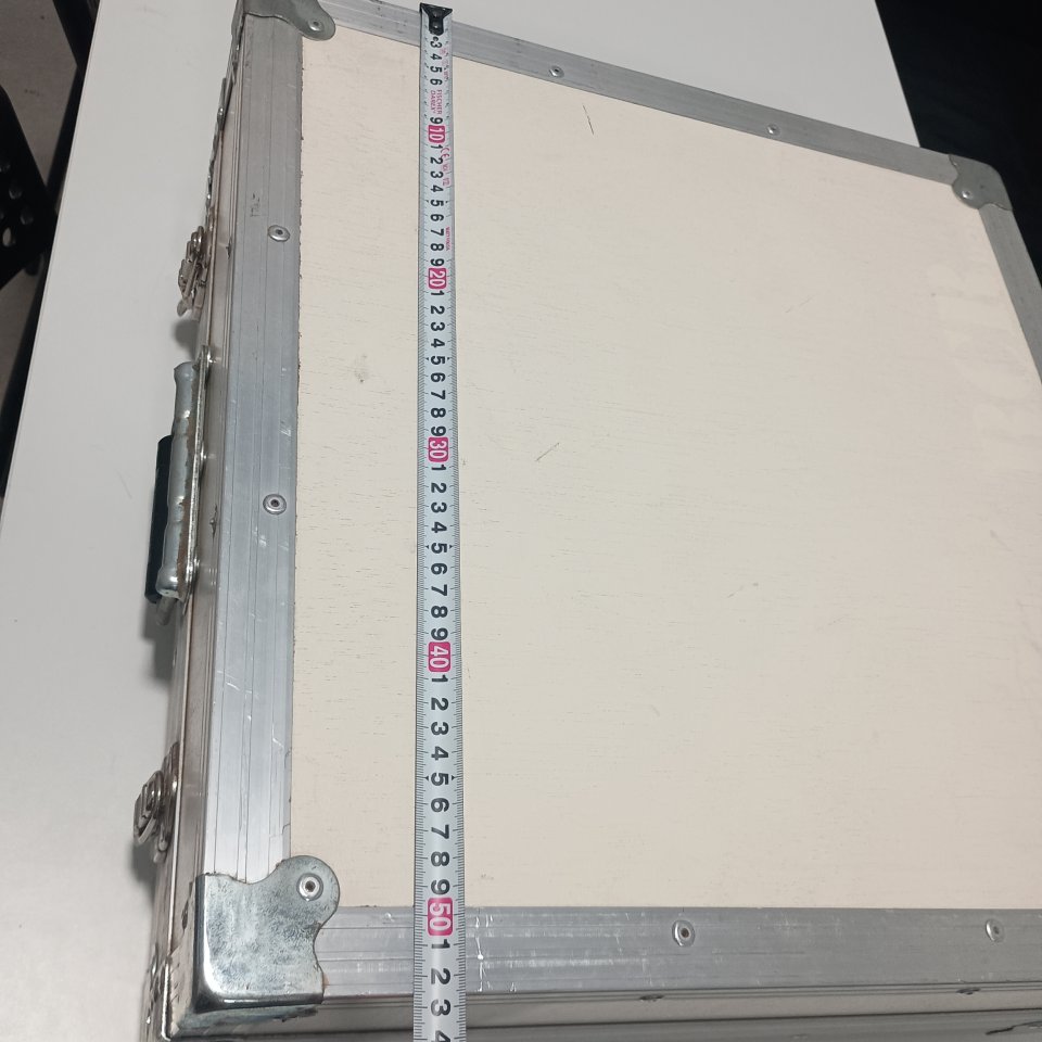 Flight case para mesa de mezclas de segunda mano · Foto 1 de 8 · Málaga · 120 €
