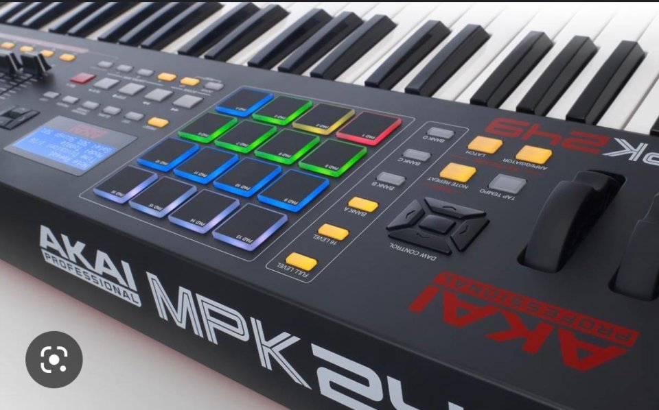 Teclado Akai MPK 249 de segunda mano · Málaga · 230 €