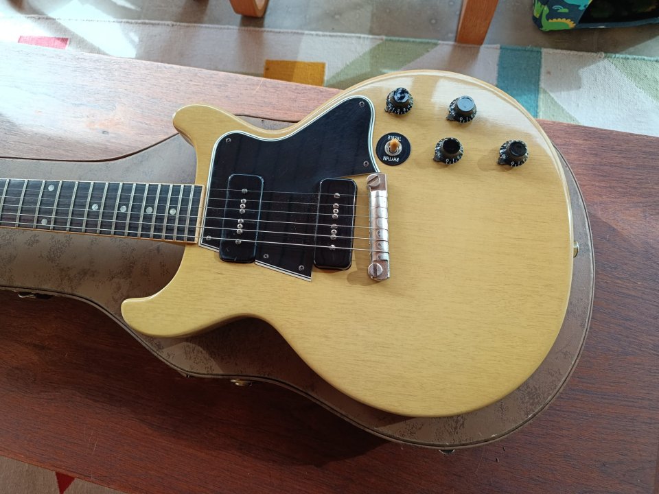 Gibson Custom Shop Historic Collection 1960 Les Paul Special DC VOS TV Yellow 2011 de segunda mano · Foto 2 de 6 · Asturias · 3200 €