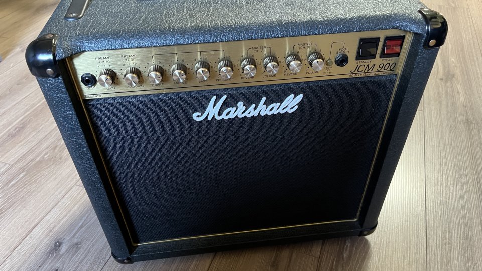 Marshall JCM900 50w Hi Gain Dual Reverb (4501) de segunda mano · Foto 1 de 9 · Girona · 600 €