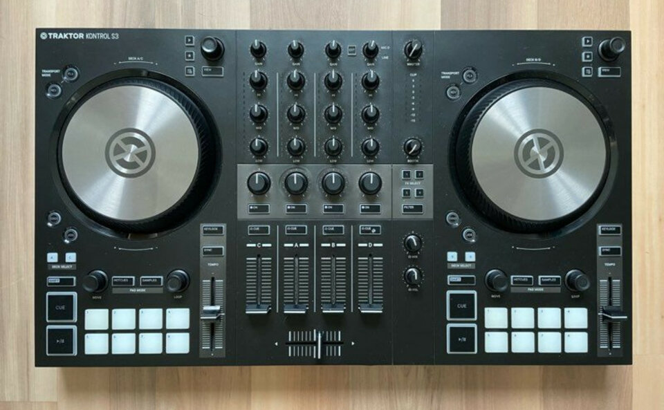 Traktor S3
