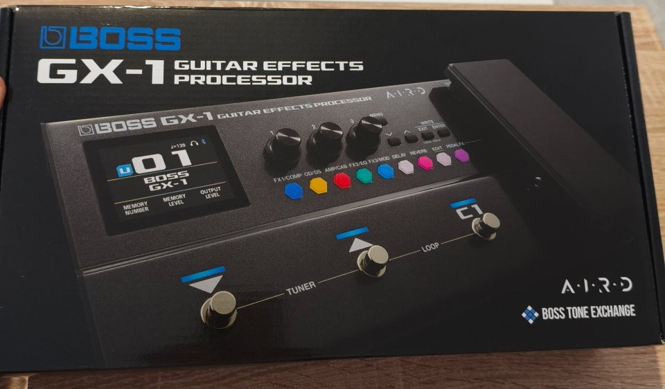Boss GX-1 con ticket de compra de segunda mano · Foto 5 de 5 · Madrid · 160 €