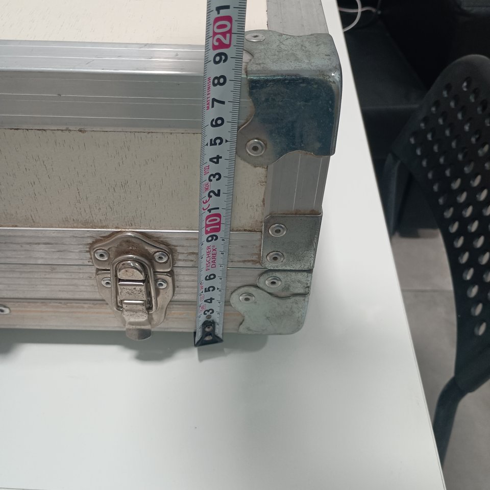 Flight case para mesa de mezclas de segunda mano · Foto 4 de 8 · Málaga · 120 €