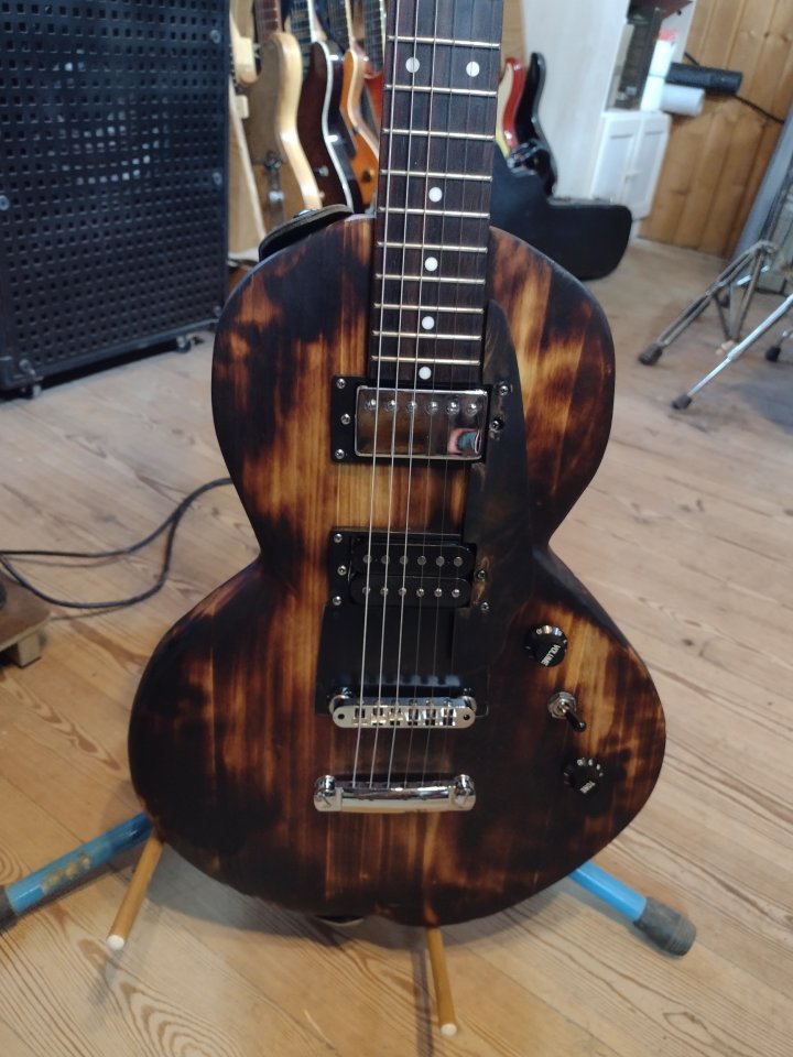 guitarra original unica o CAMBIO