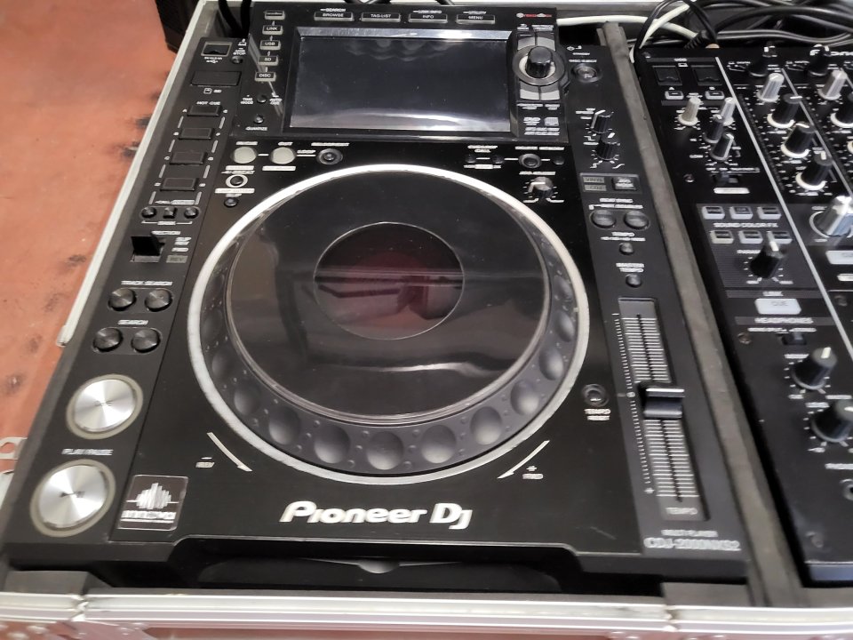 Cabina Pioneer NX2 de segunda mano · Foto 2 de 4 · Toledo · 4500 €
