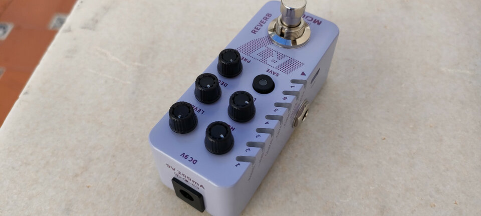 Mooer R7 Reverb (IMPECABLE) bajo el precio