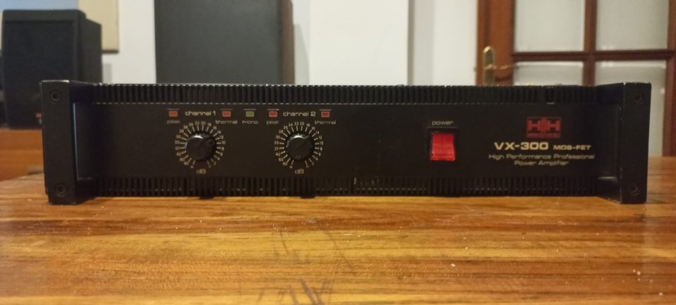 Altavoces pasivos JBL 4425 Studio Monitor + Amplificador HH VX-300 MOS FET de regalo