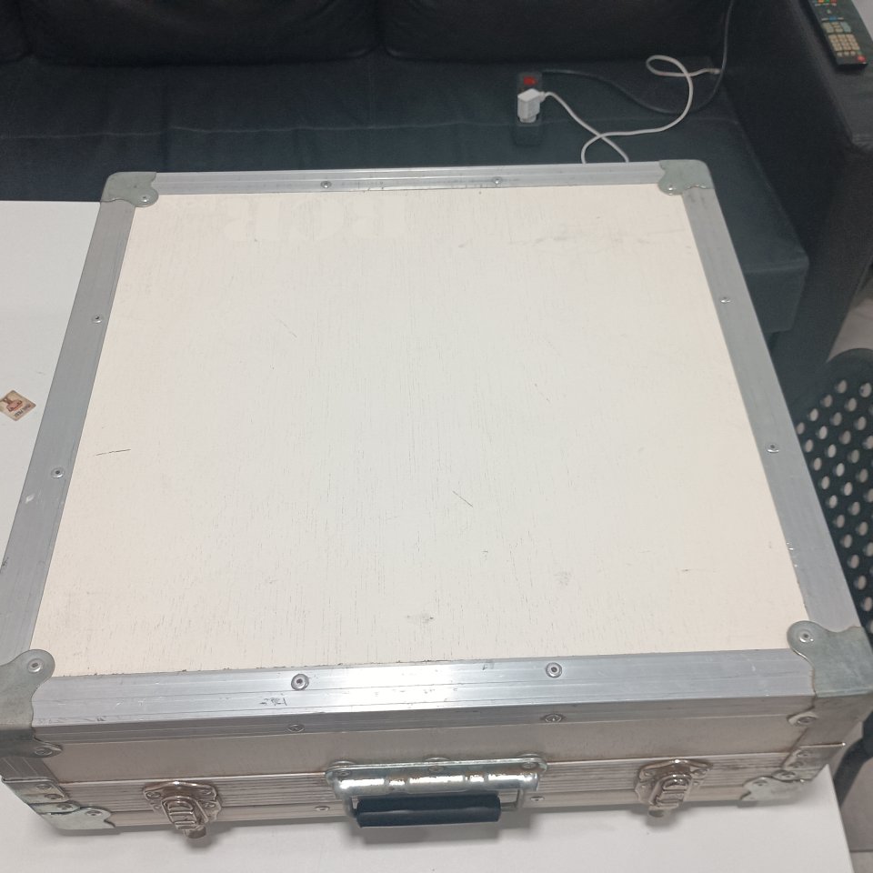 Flight case para mesa de mezclas de segunda mano · Foto 6 de 8 · Málaga · 120 €