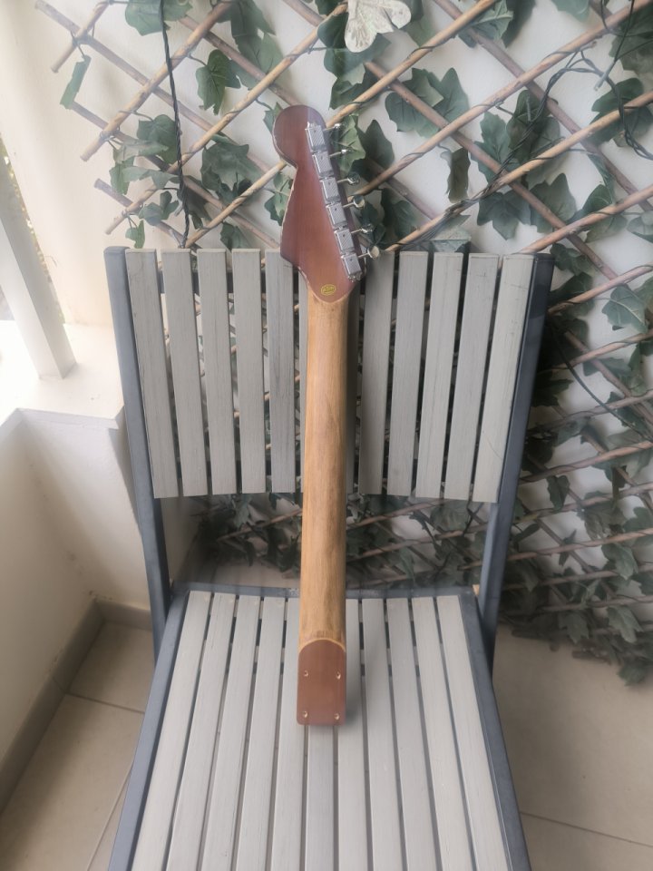 Mástil Stratocaster Relic, medidas Fender de segunda mano · Foto 2 de 7 · Murcia · 65 €