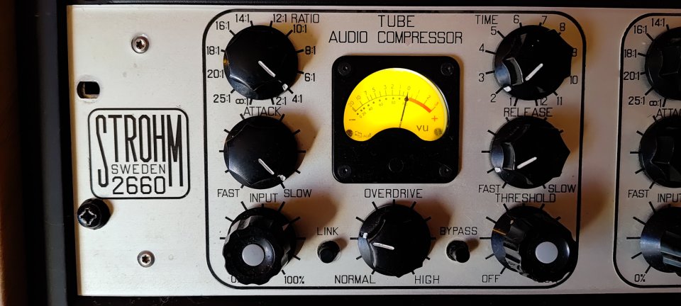Strohm 2660 Variable-Mu. StereoTube Compressor. 2 Fairchild 660