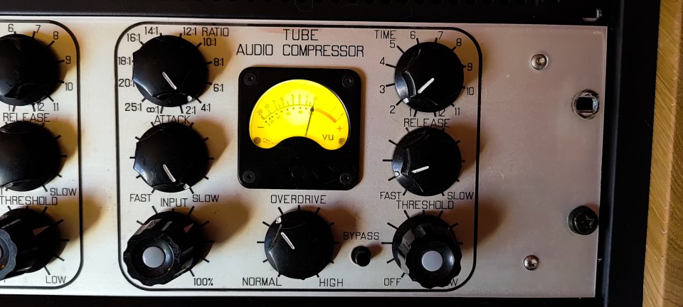 Strohm 2660 Variable-Mu. StereoTube Compressor. 2 Fairchild 660