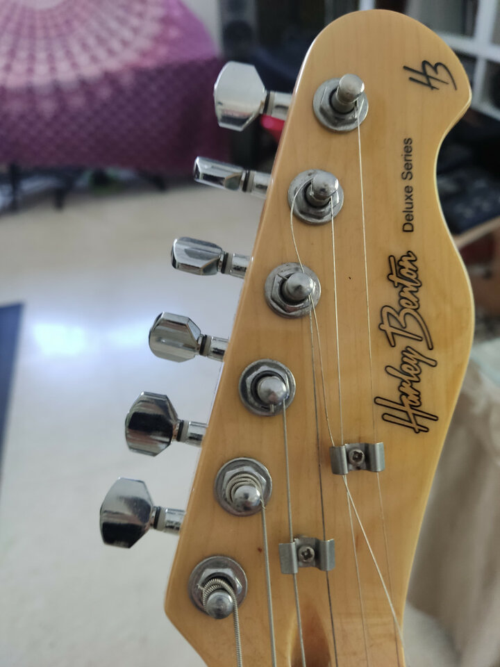 Telecaster Black Paysley, pastis Fender American Standard