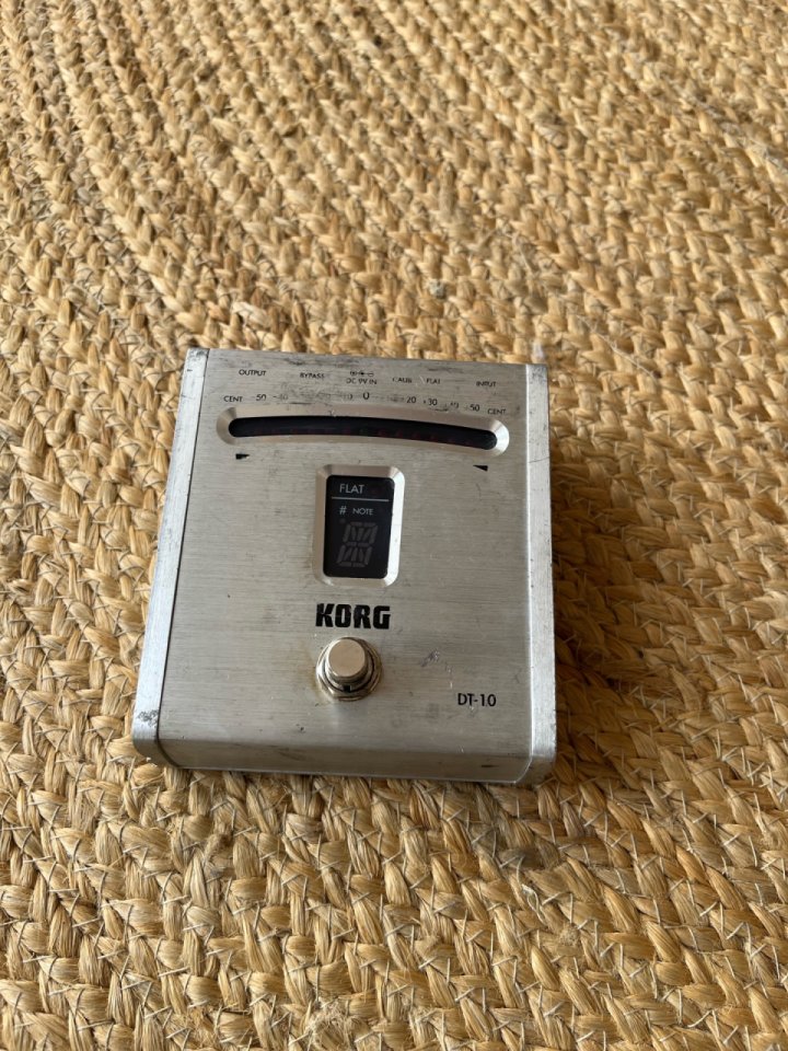 Afinador Korg DT-10