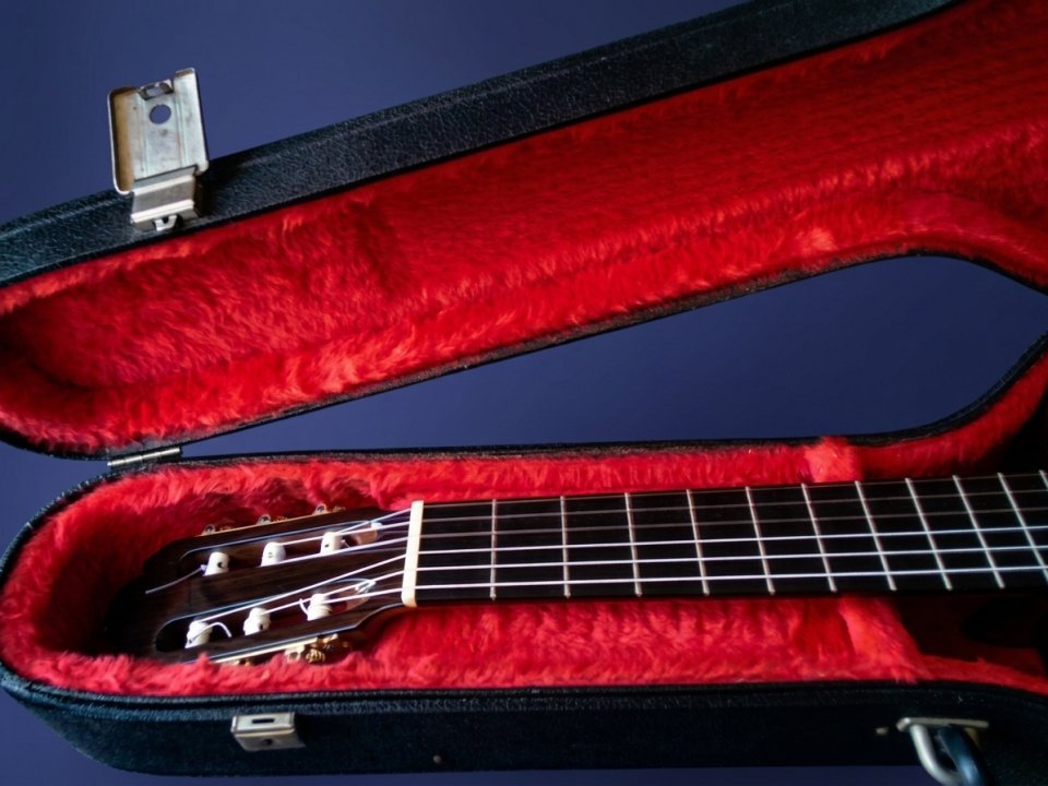 Guitarra clásica de luthier — Julián Espinosa (1989) de segunda mano · Foto 4 de 9 · Castellón · 1500 €