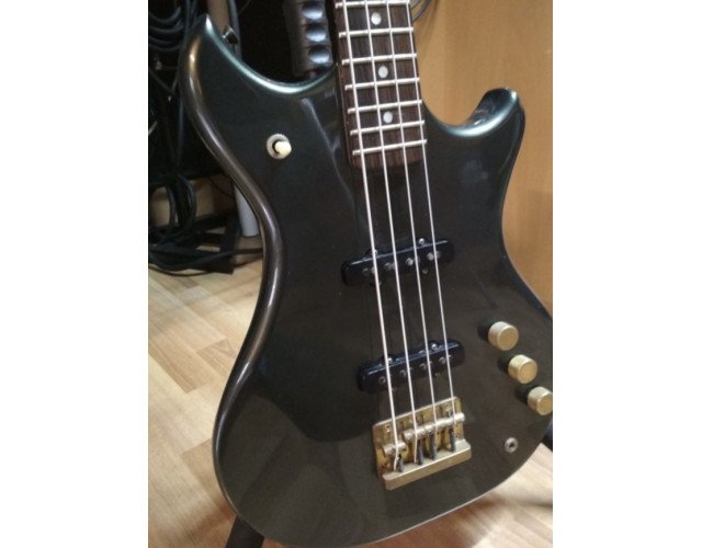 cambio: Westone ThunderII Bass de segunda mano · Foto 1 de 9 · Murcia