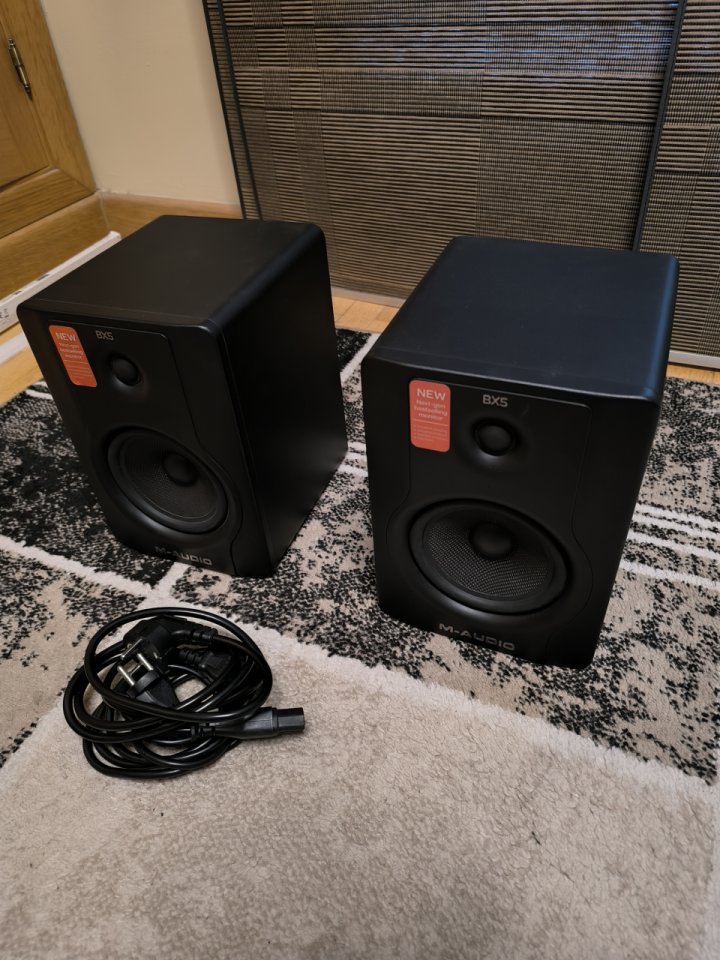 Monitores M Audio bx5 d2